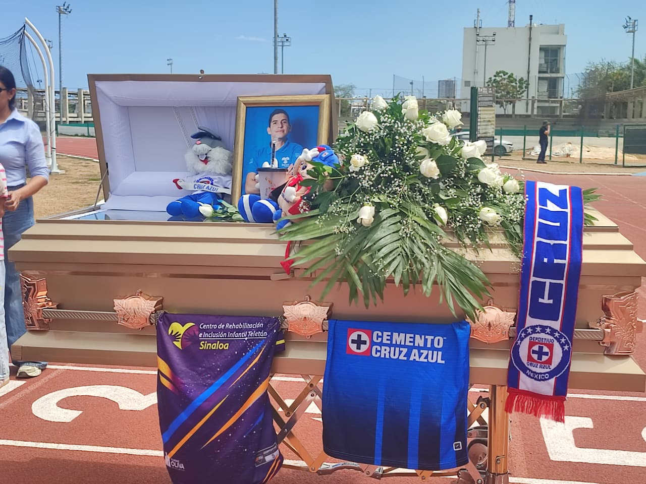 Despiden desde la pista a Trini Serrano, medallista que dejó huella en el deporte adaptado en Mazatlán