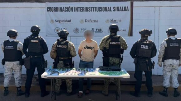 Detienen a un civil armado y con dosis de droga tras atención a una denuncia anónima al 089 en Culiacán