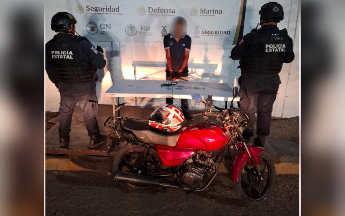 Detenido en motocicleta sin placas y con dosis de droga