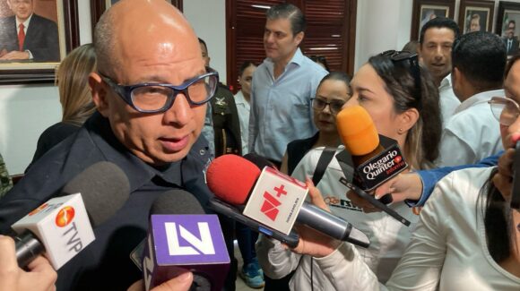 Juan Valenzuela Millán, acusado de narcotráfico por EU, no labora en la Policía Municipal de Culiacán desde 2024: Director