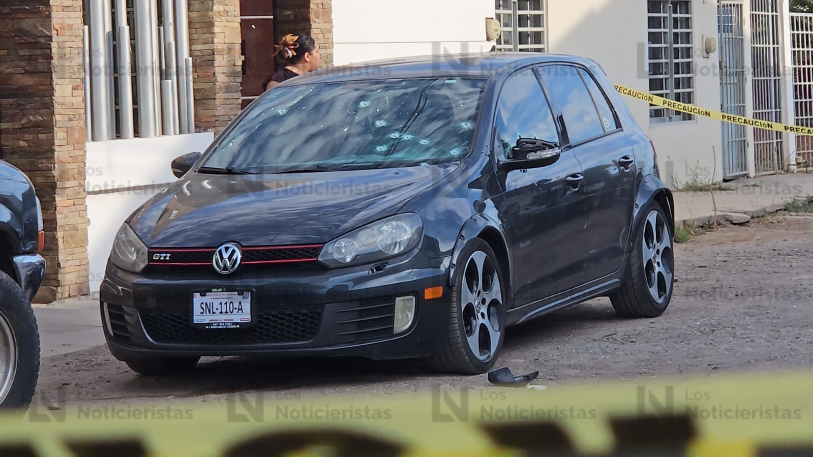 Ejecutan a dos hombres a bordo de un vehículo en El Palmito de Culiacán