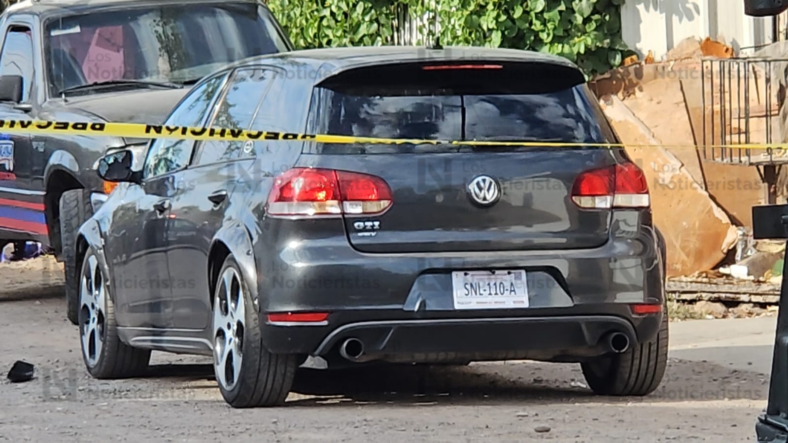 Ejecutan a dos hombres a bordo de un vehículo en El Palmito de Culiacán