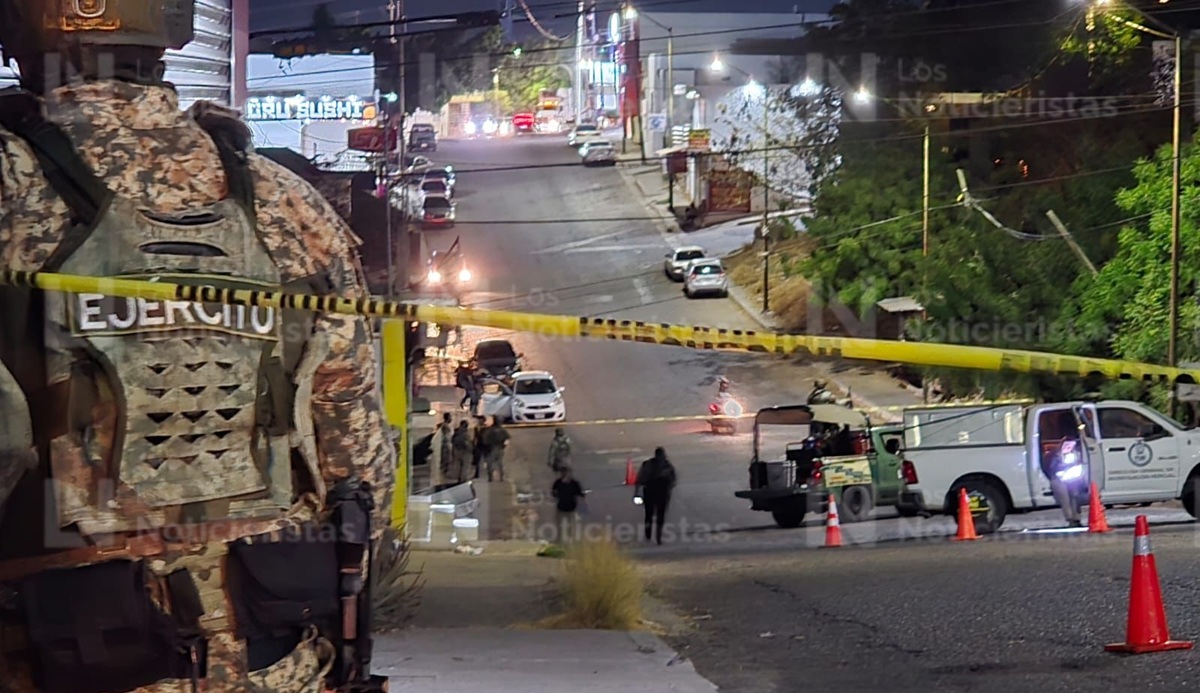 Dos muertos deja persecución a balazos contra carro en colonia Buenos Aires, en Culiacán
