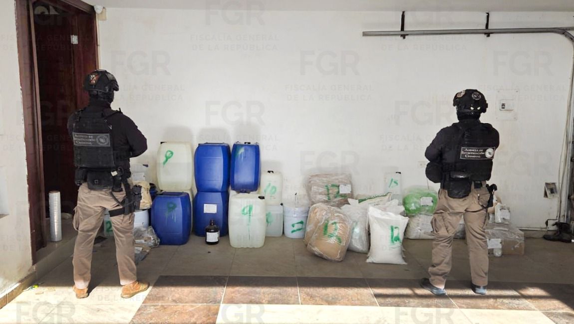 Droga asegurada en domicilio en La Conquista, Culiacán
