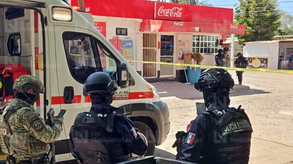 Ejecutan a comerciante de Veracruz en un minisúper del sector Bachigualato, Culiacán