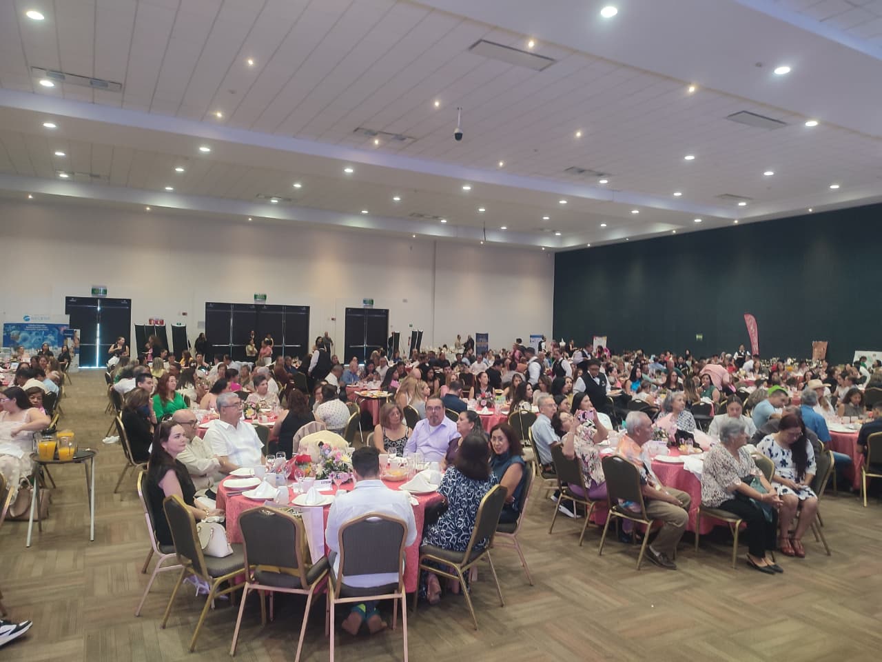 Empresarias Ejecutivas de Sinaloa entregan reconocimientos a ocho mujeres