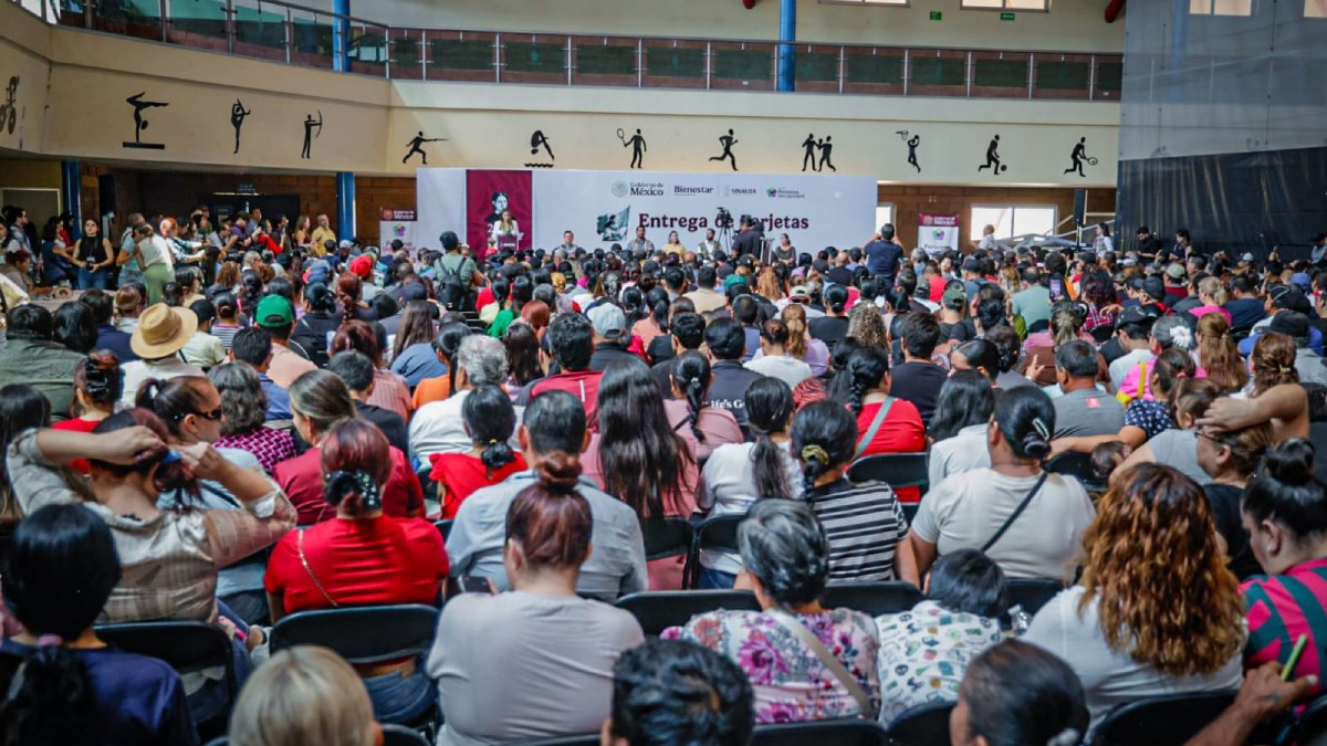 entrega de tarjetas pension de las personas con discapacidad en culiacan lugar
