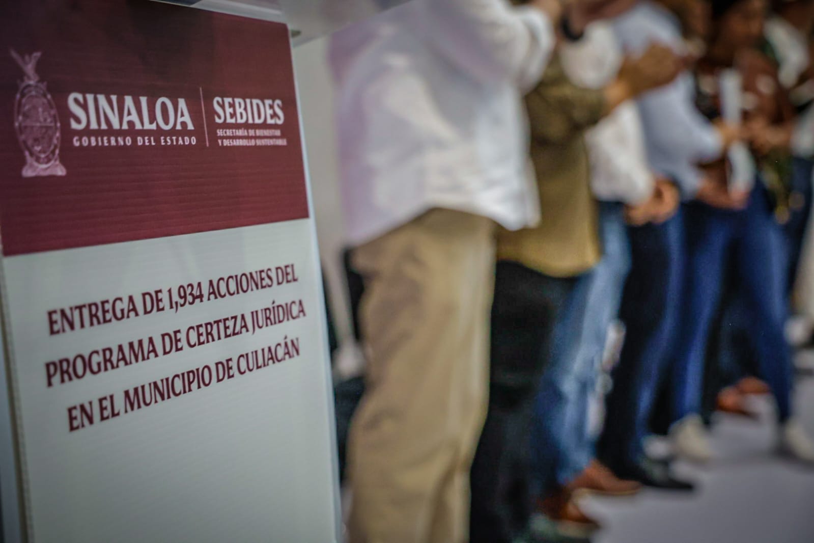 Entrega de títulos de propiedad en Culiacán