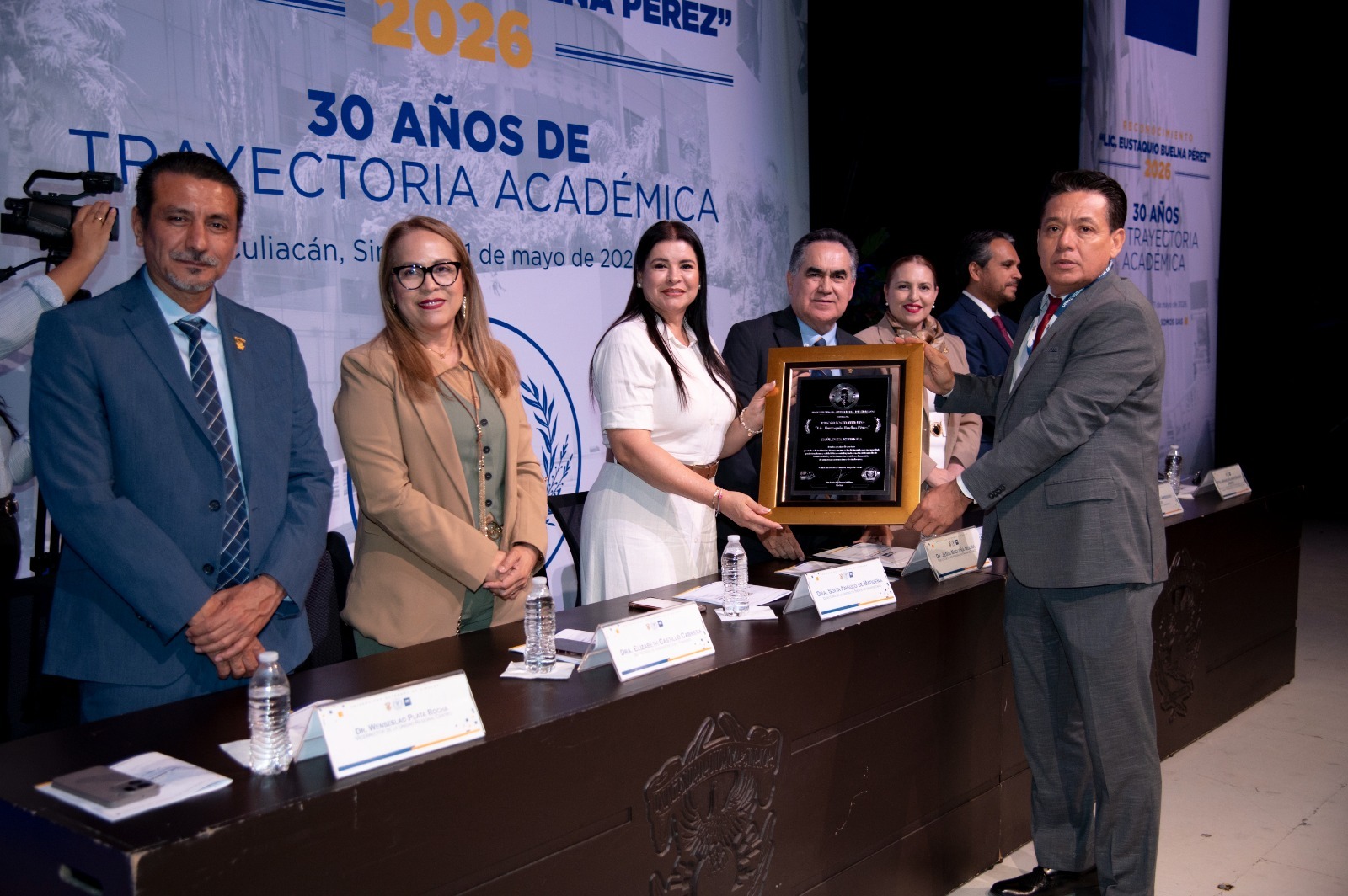 Ceremonia de entrega del Reconocimiento Lic. Eustaquio Buelna Pérez 2026 a docentes de la UAS