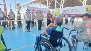 entregan mas de 200 tarjetas del bienestar salvador alvarado asisten