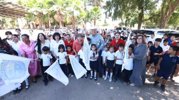Después de 11 años de gestiones, la Escuela Primaria 6 de Enero tendrá nueva cancha cívica en Guasave, Sinaloa