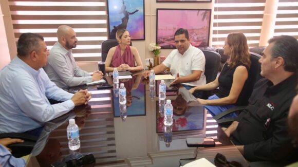 Ayuntamiento de Mazatlán y Canacintra analizan proyectos de movilidad y desarrollo económico en el puerto
