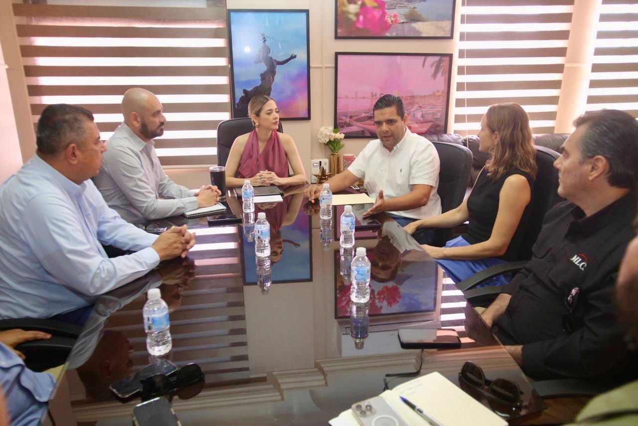 Estrella Palacios se reúne con Canacintra Mazatlán