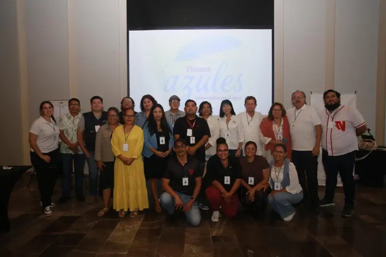 Nacen las ‘Plumas Azules’ en Mazatlán