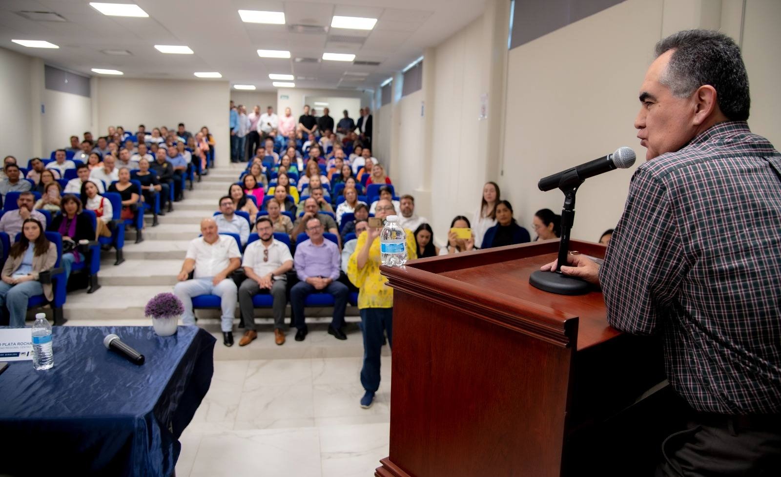 Madueña encabeza reunión con directores electos para fortalecer la administración y atención estudiantil