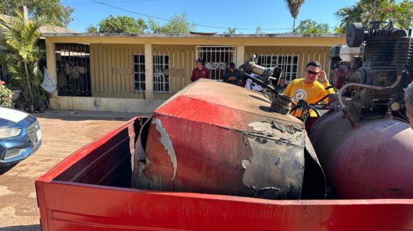 Explosión de pipa de diésel deja una persona lesionada en Compuertas, Ahome, Sinaloa
