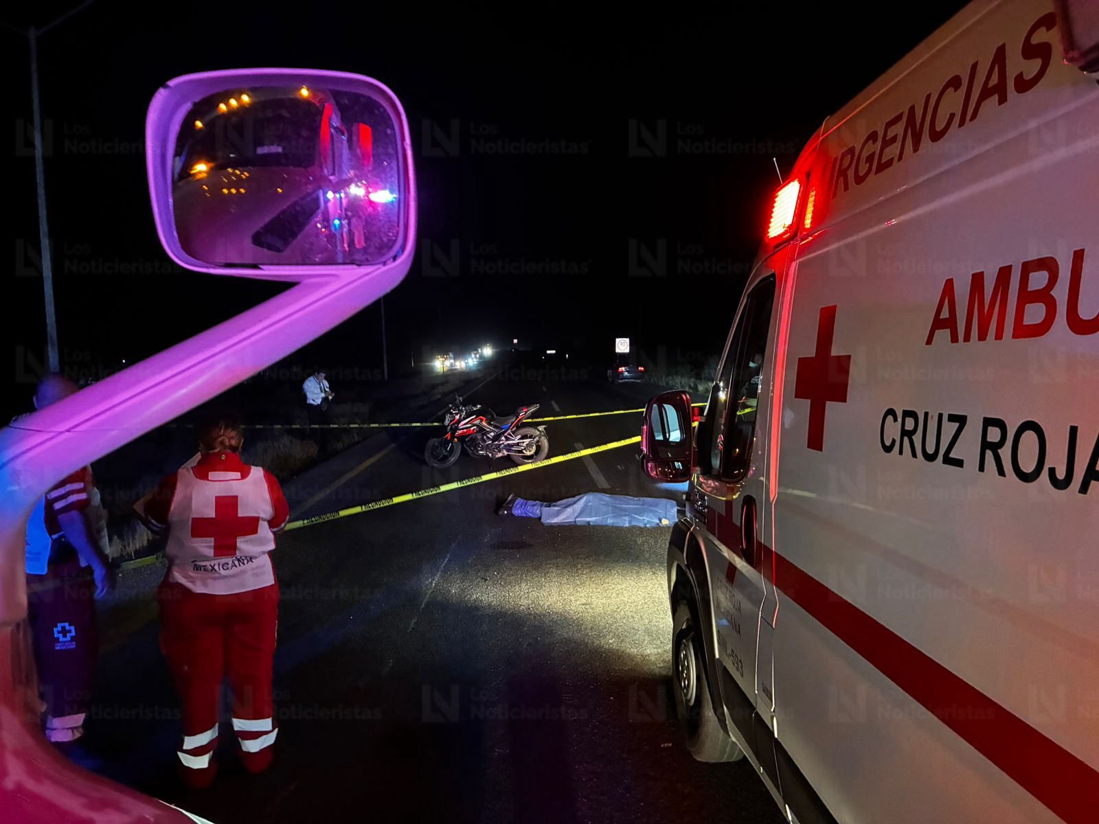 Fallece joven motociclista arrollado por conductor que huyó del lugar, en Ahome