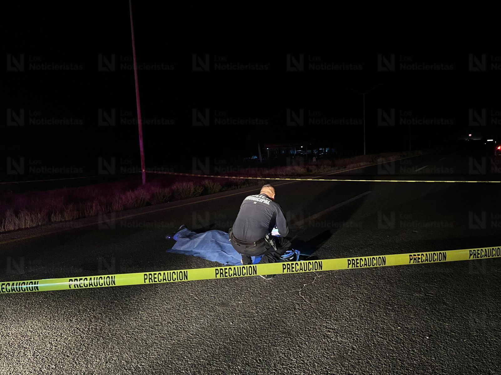 Fallece joven motociclista arrollado por conductor que huyó del lugar, en Ahome