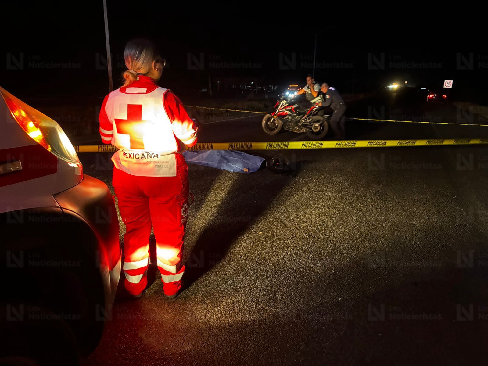 Fallece joven motociclista arrollado por conductor que huyó del lugar, en Ahome