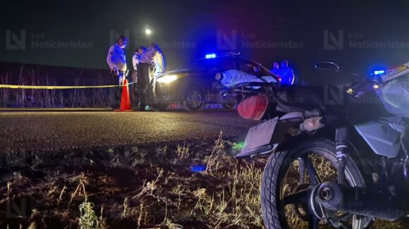 Quedó entre los matorrales: motociclista pierde la vida tras accidentarse en La Palma, Navolato, Sinaloa