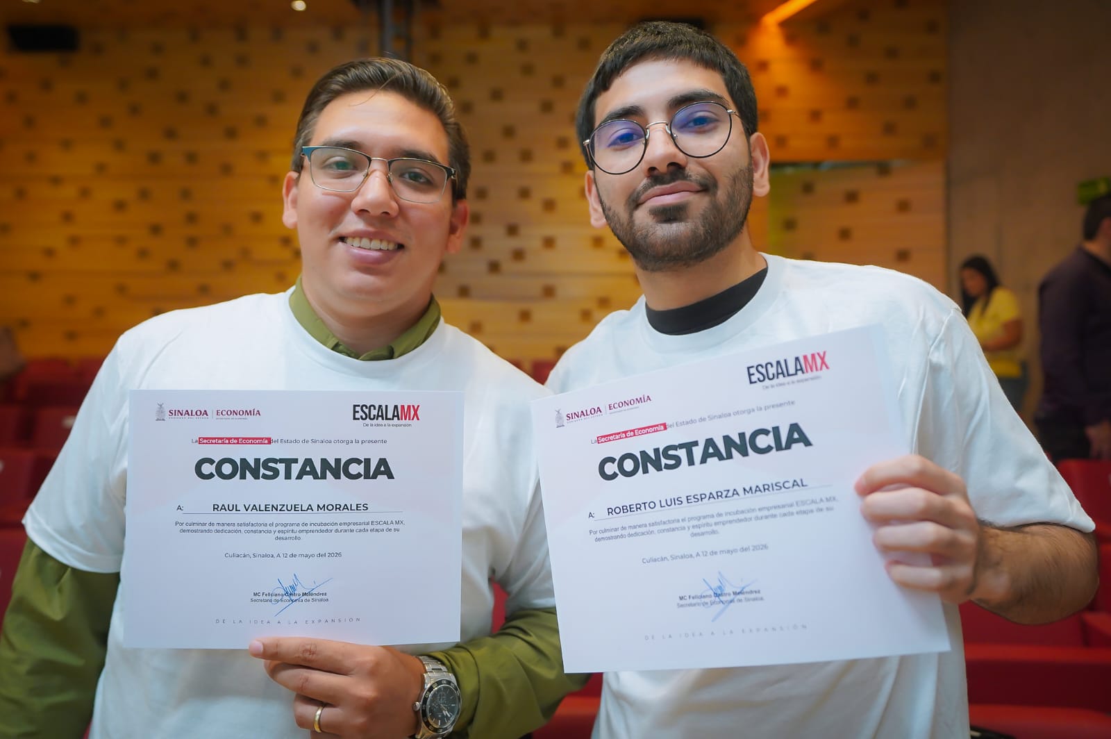Entrega de constancias del programa “Escala MX”