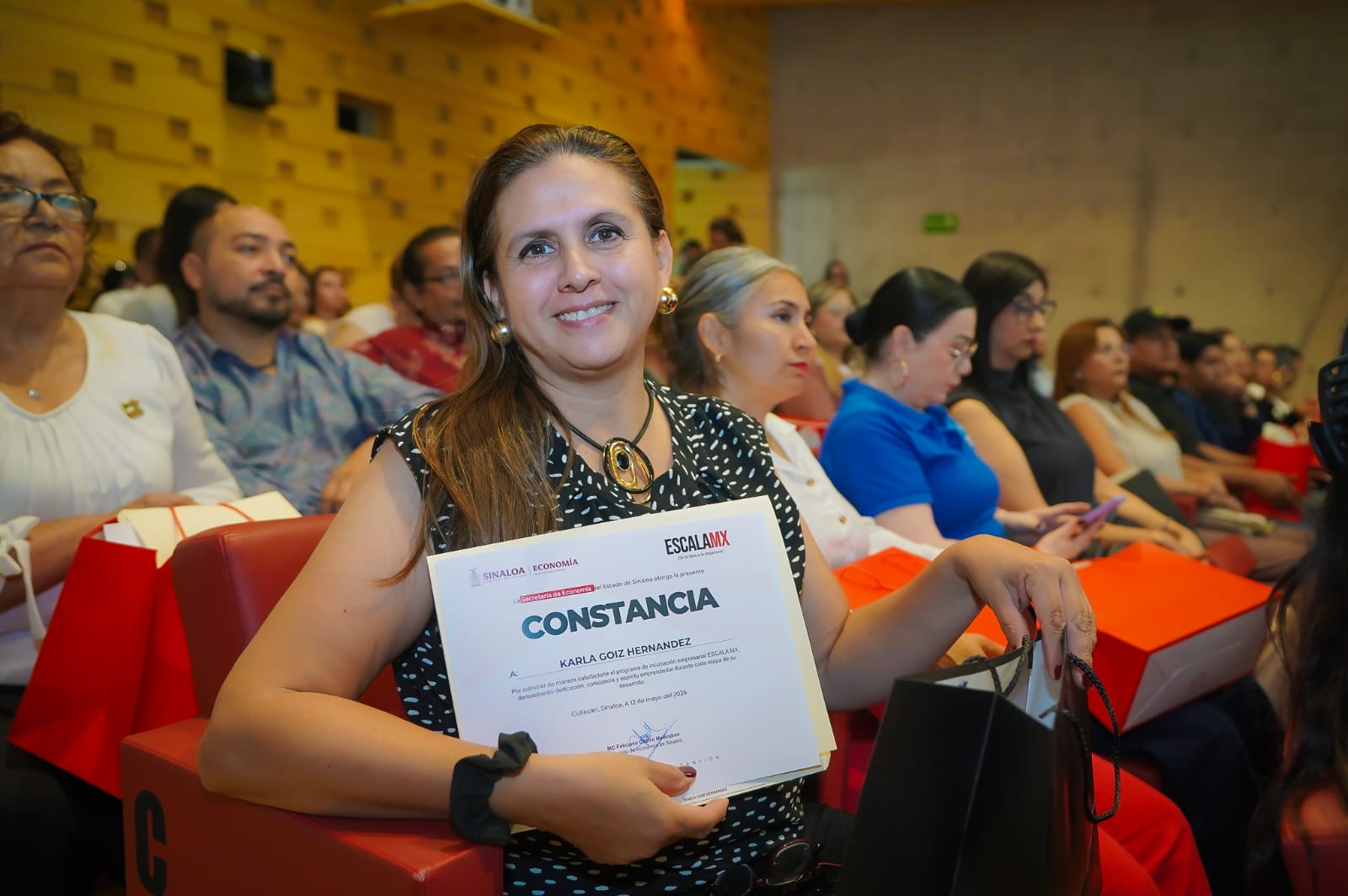 Entrega de constancias del programa “Escala MX”