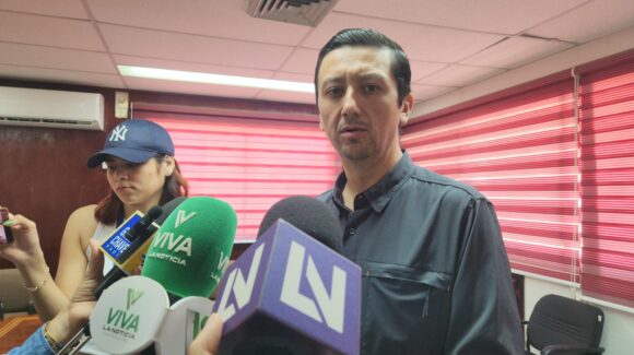 ¿Qué pasó con el joven limpiavidrios detenido por policías en Guasave? Secretario confirma que ya quedó en libertad