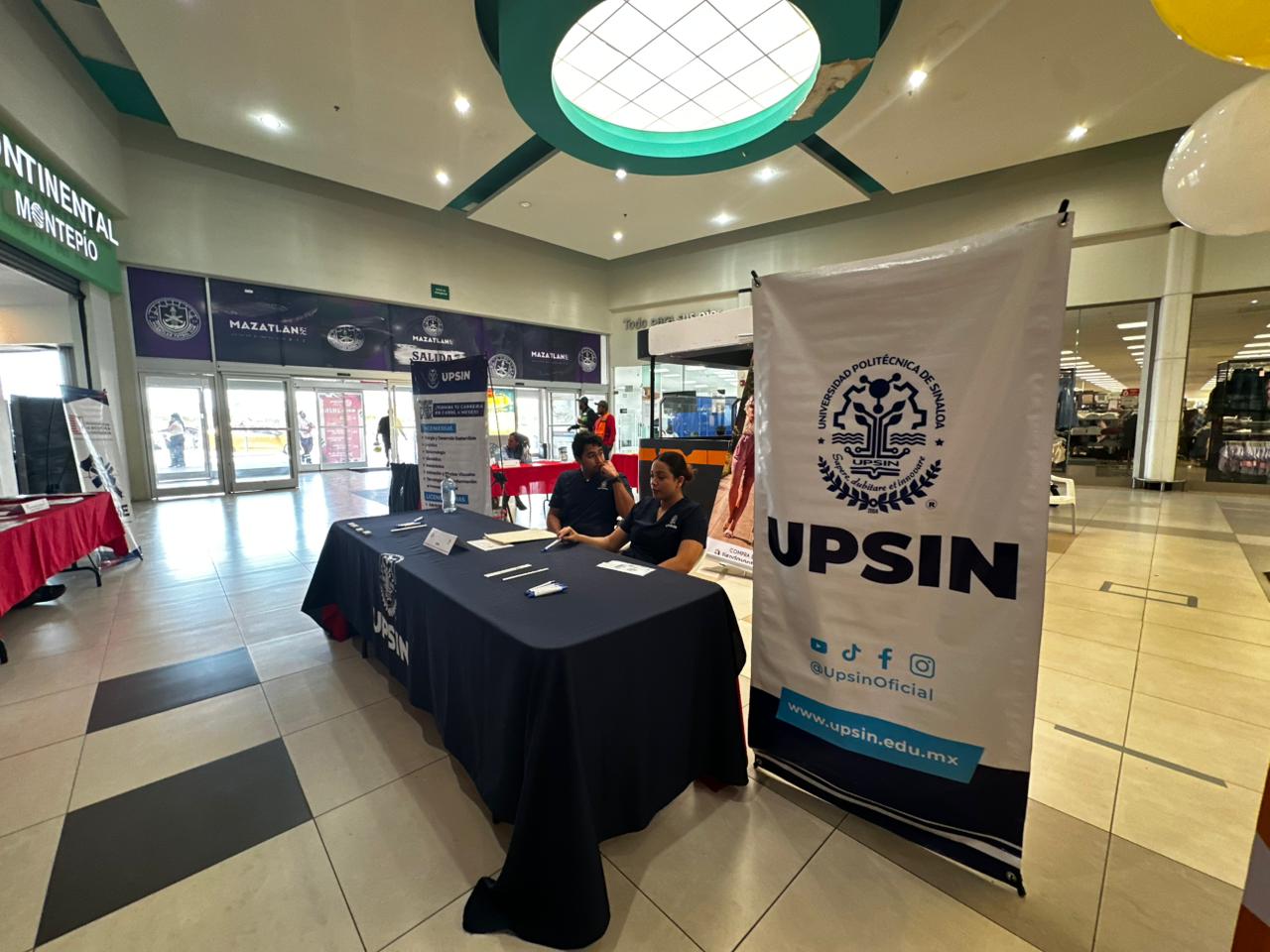 Feria de la Salud en Mazatlán, Sin.