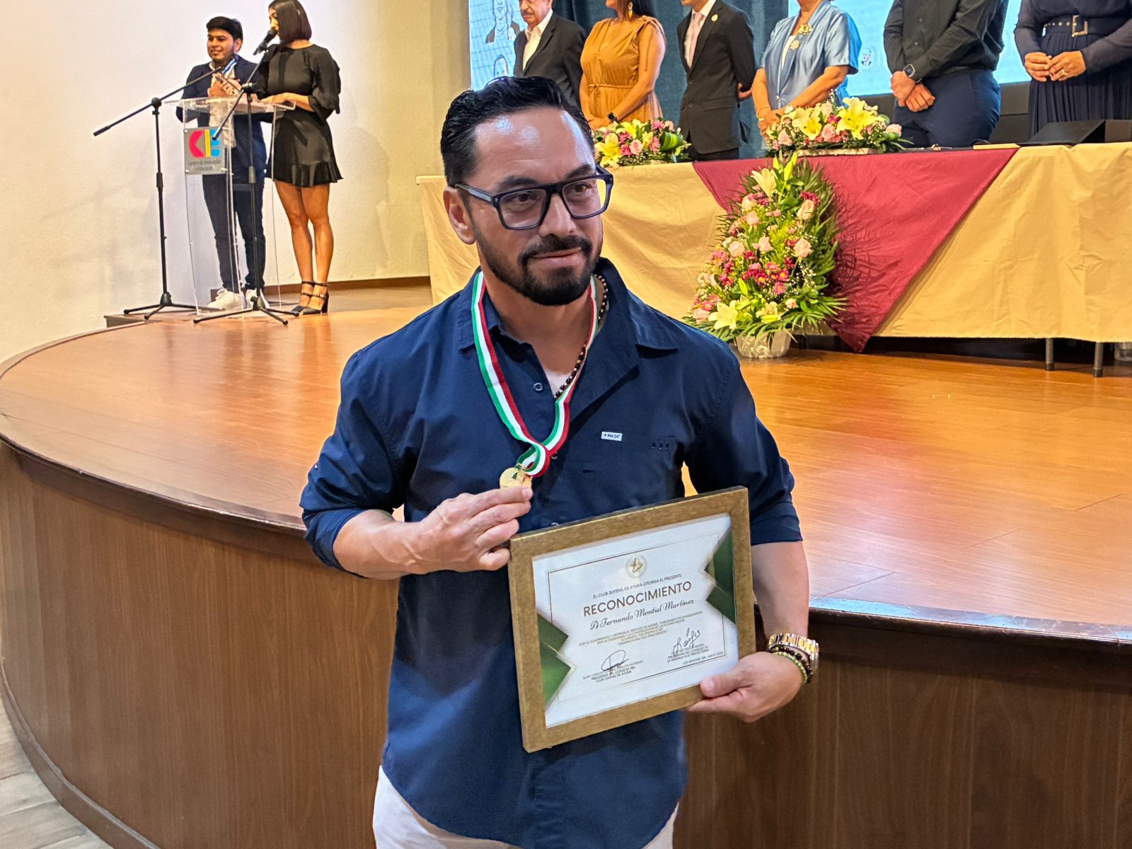 Club Juvenil de Ayuda AC entrega reconocimientos a ocho ahomenses con trayectoria