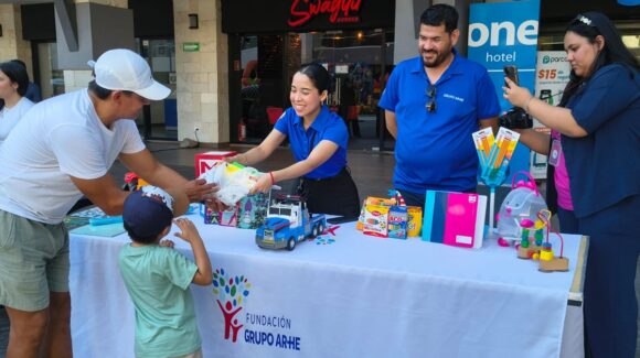 Isla Tres City Center celebra el Día del Niño junto a fundaciones Grupo ARHE y Unicornio en Mazatlán, Sinaloa