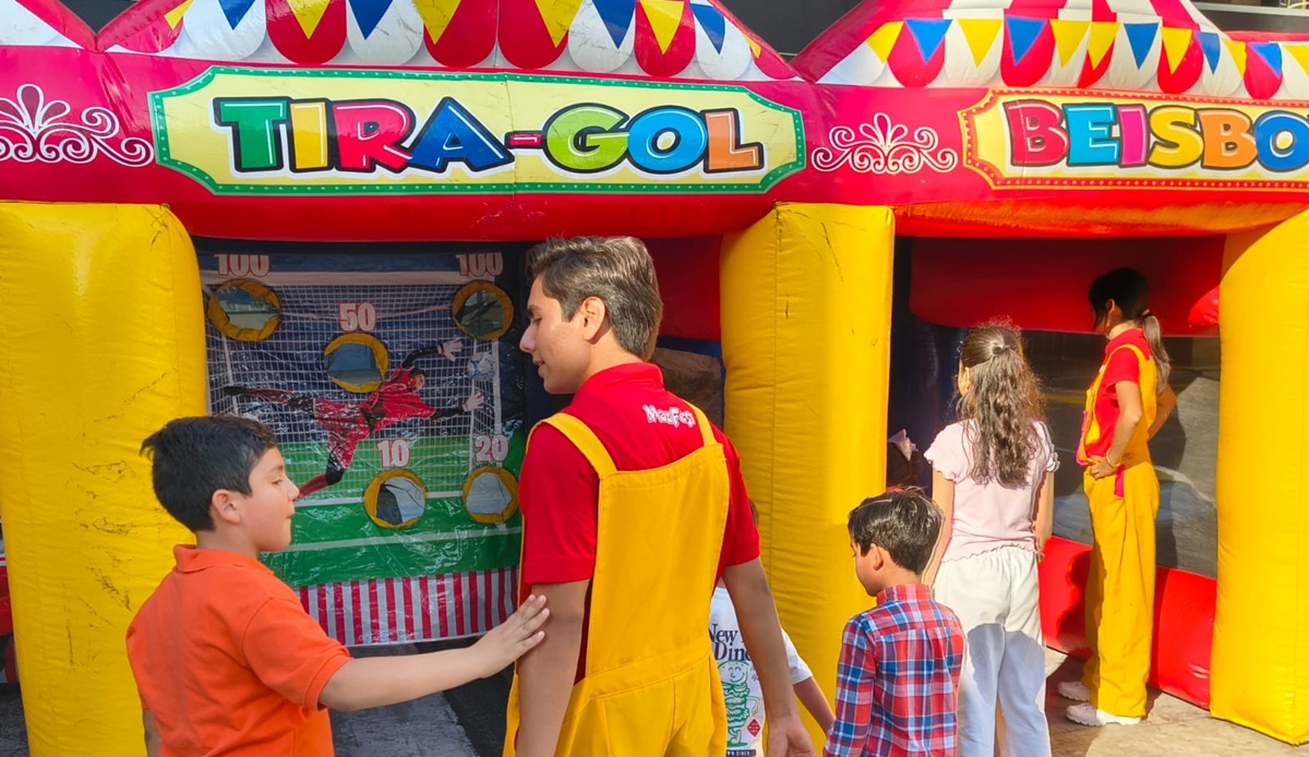 Isla Tres City Center celebra su día a los niños de Mazatlán