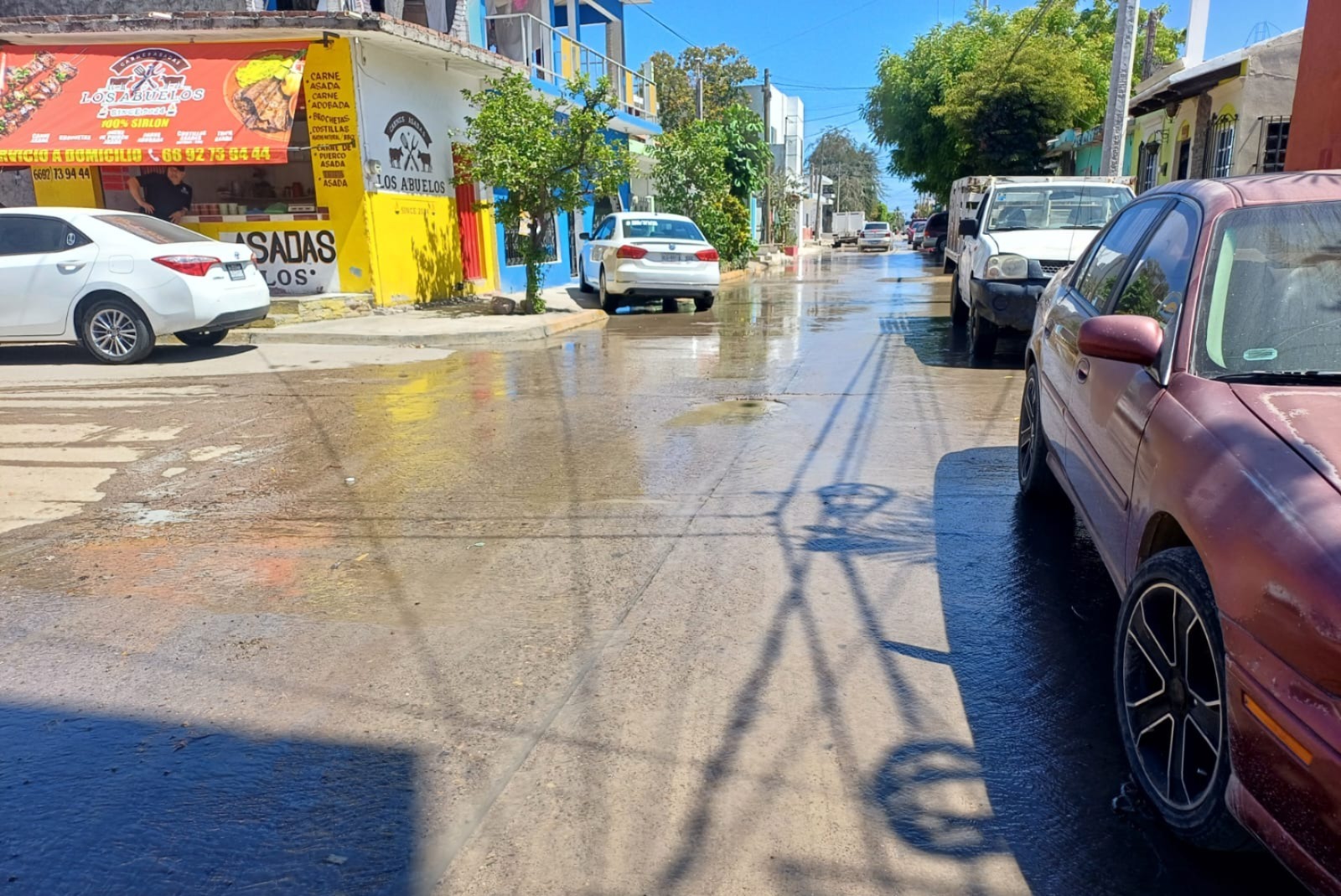 Fuga de agua en la Pancho Villa, Mazatlán