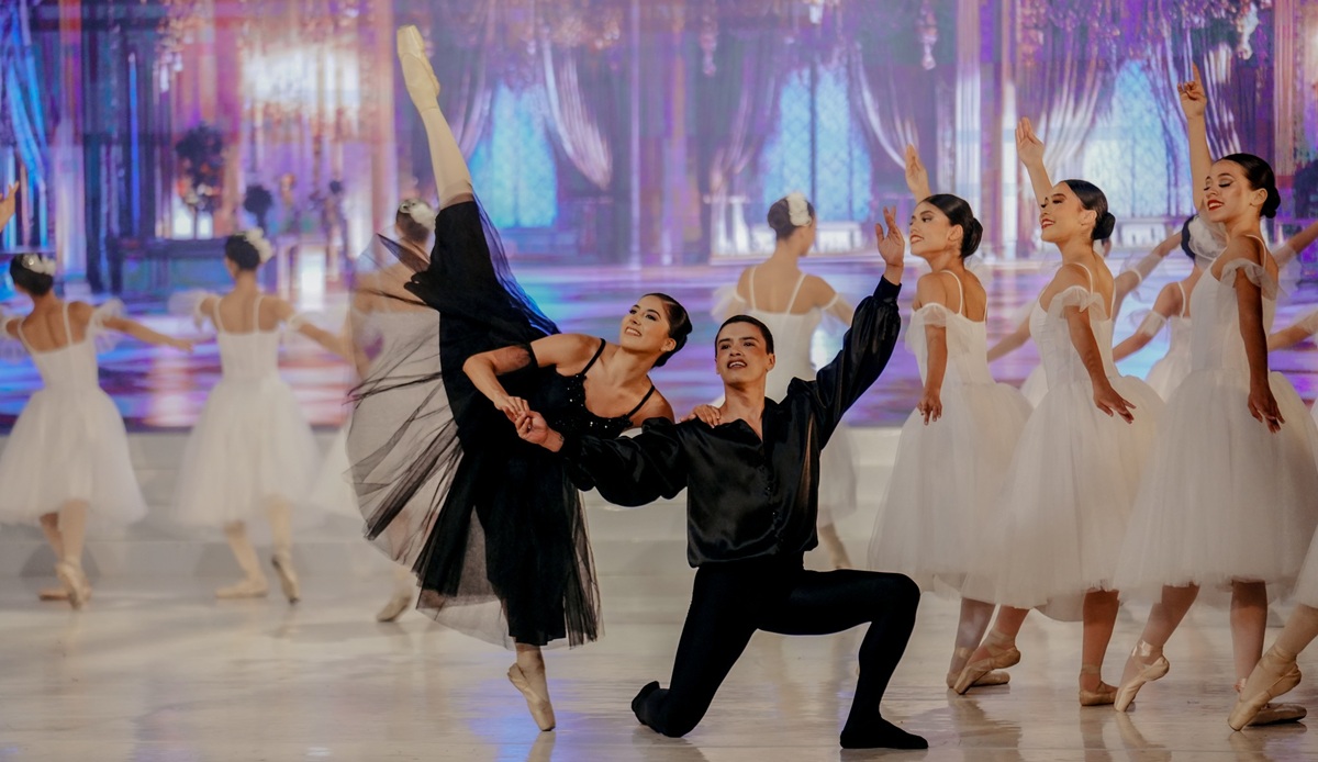 Función de ballet "Tres grandes en una noche de primavera" en Mazatlán