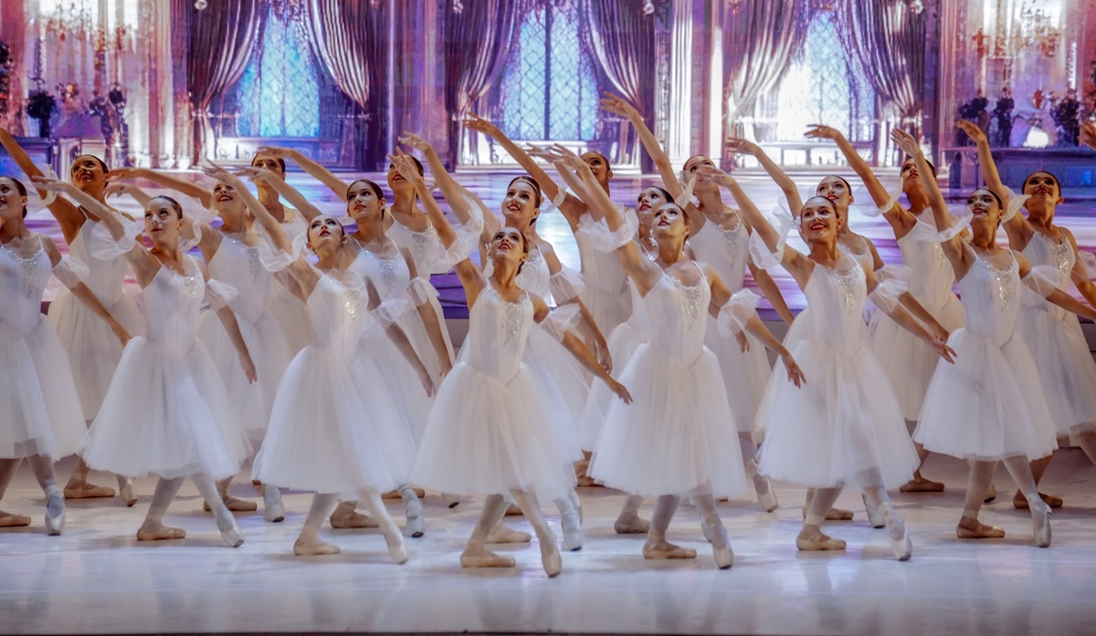 Función de ballet "Tres grandes en una noche de primavera" en Mazatlán