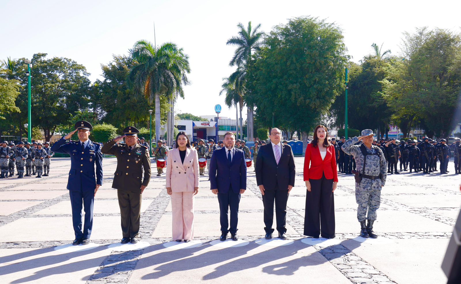 Funcionarios de gobierno conmemoran el Día del Trabajo