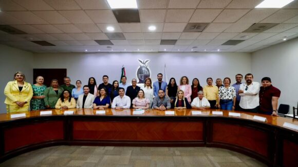 Gobernadora de Sinaloa se reúne con diputados locales de Morena y Partido Verde; hablan de gobernabilidad y desarrollo