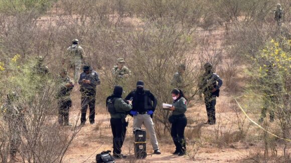 Localizan cadáver de un hombre en estado de descomposición en un predio del campo El Diez en Culiacán