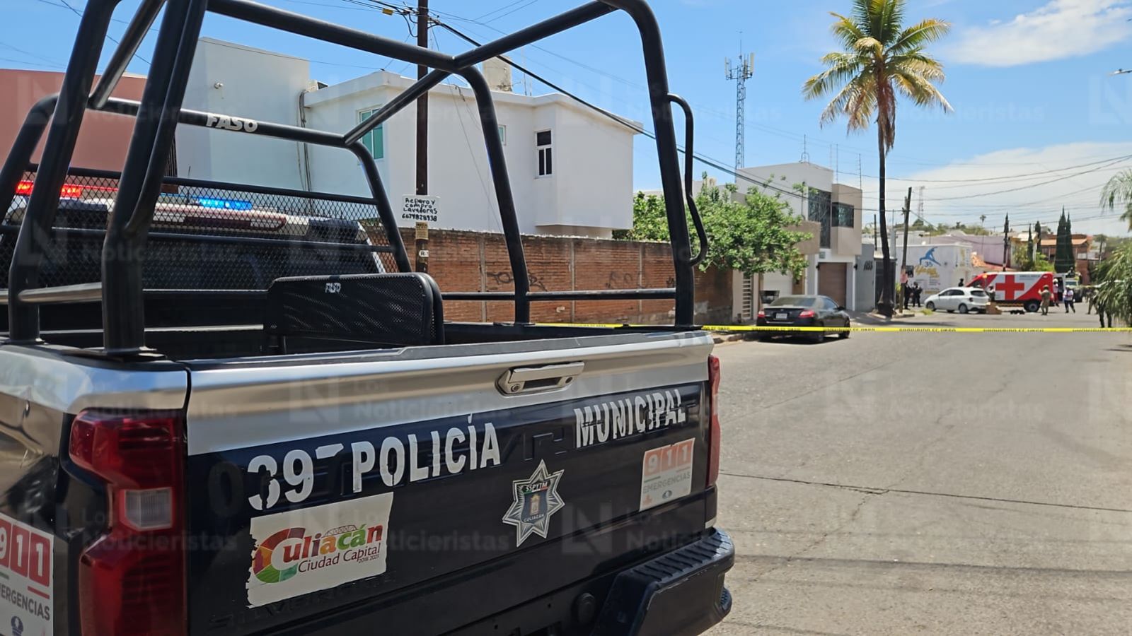 Ataque a balazos contra ocupante de un March en Las Cañadas de Culiacán