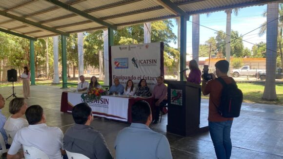 Icatsin en Guasave, Sinaloa recibe fuerte donativo en material para sus cursos más solicitados
