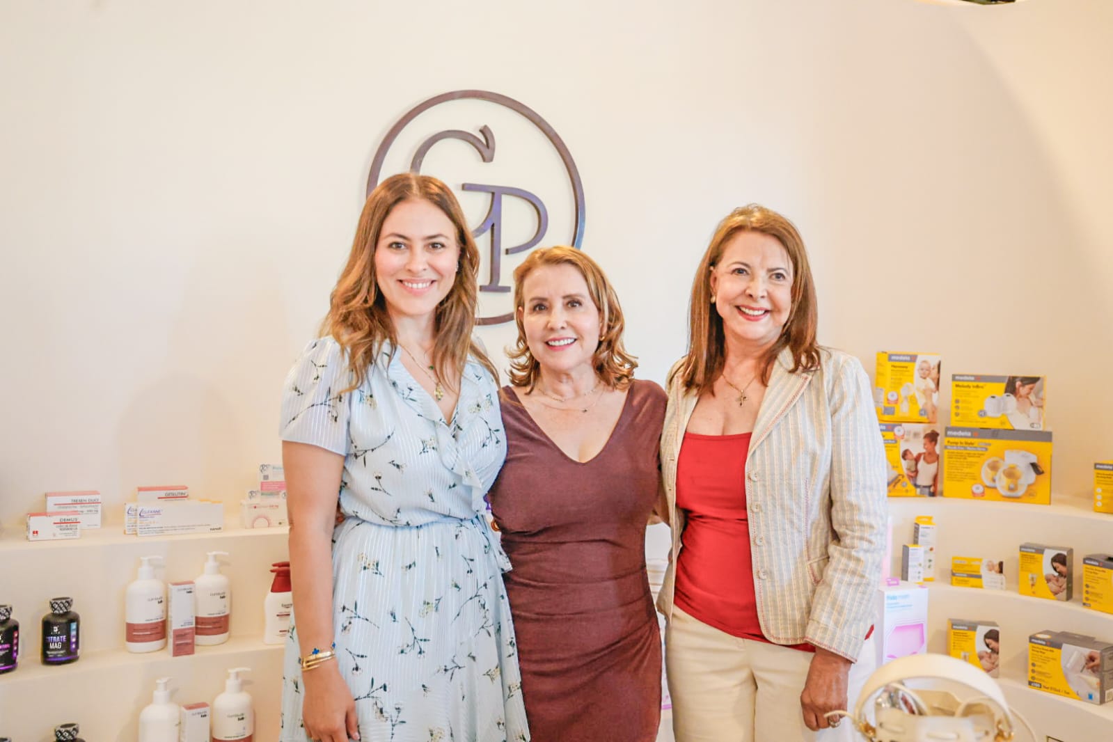 Laboratorios Delia Barraza inaugura sucursal en La Primavera, en Culiacán