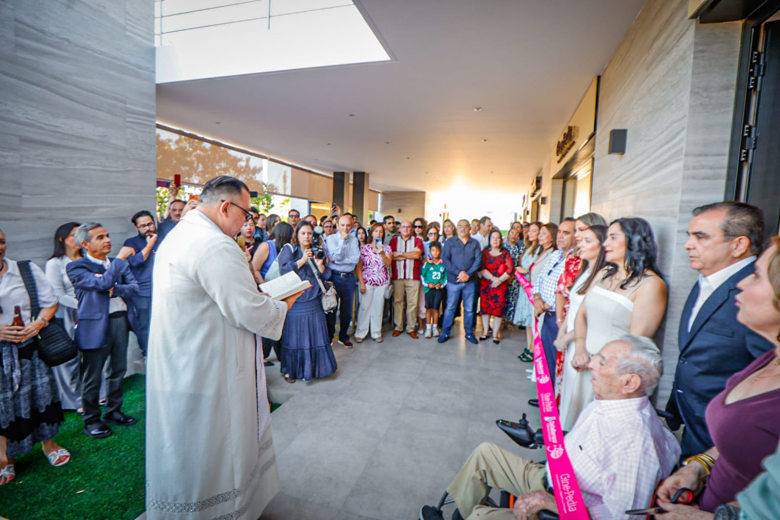 Laboratorios Delia Barraza inaugura sucursal en La Primavera, en Culiacán