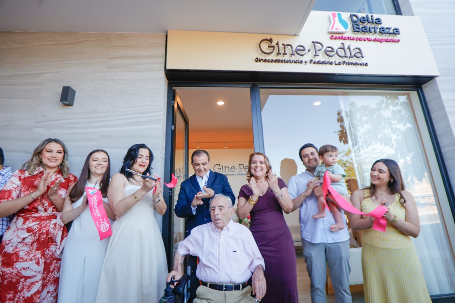 Laboratorios Delia Barraza inaugura sucursal en La Primavera, en Culiacán
