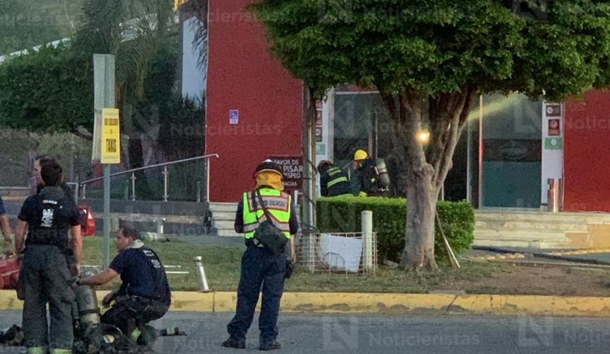 Incendian Casino Tropicana en Culiacán, Sin.
