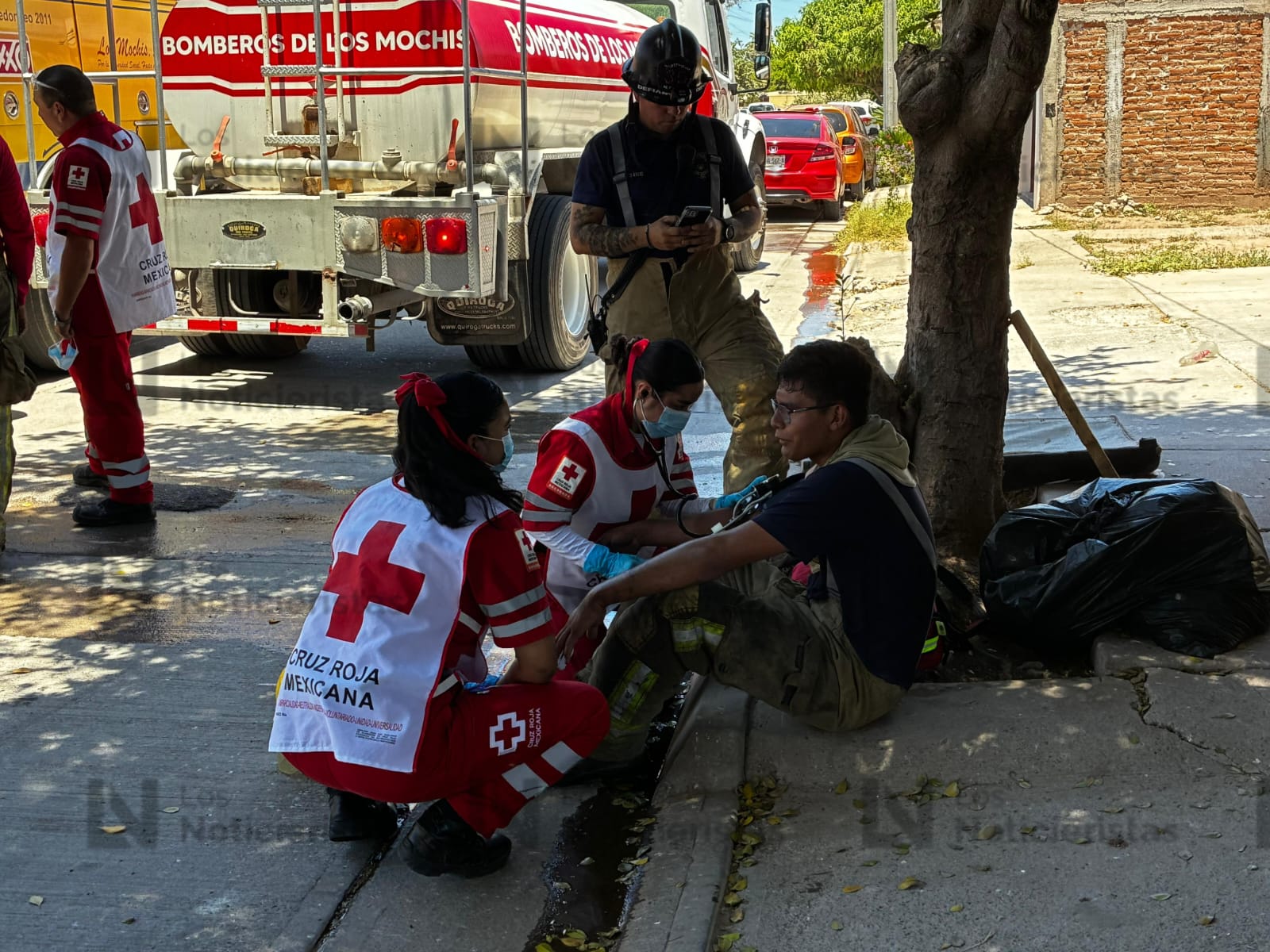 Se incendia vivienda en Los Mochis