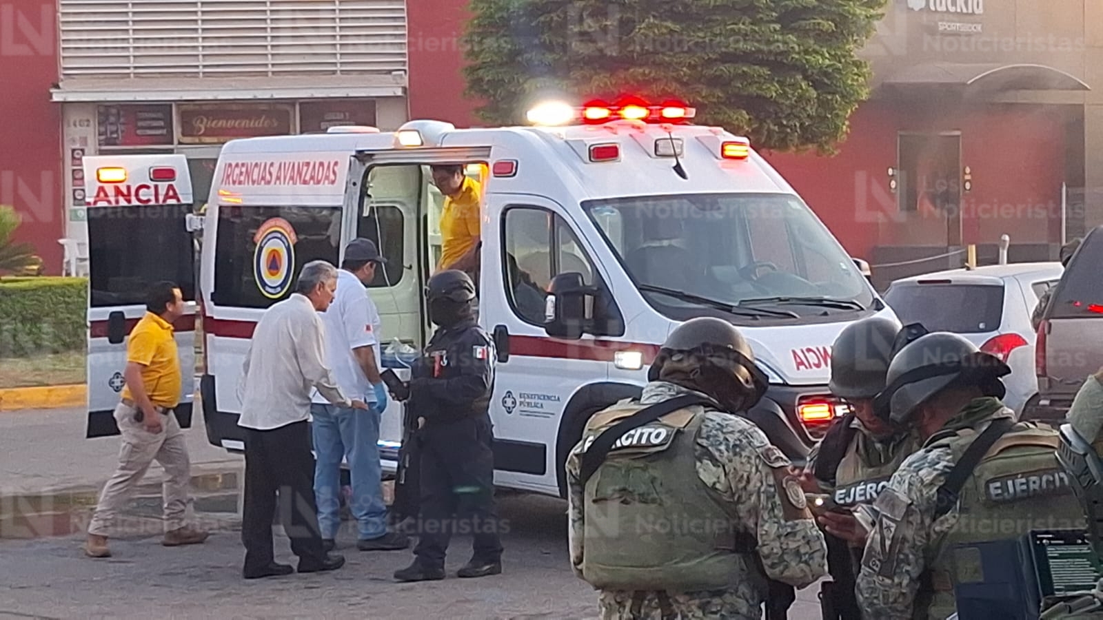 Incendian Casino Tropicana en Culiacán, Sin.