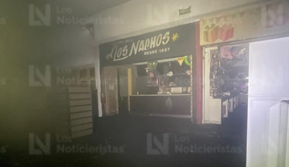 Incendio en Plaza Fiesta Las Palmas, en Los Mochis