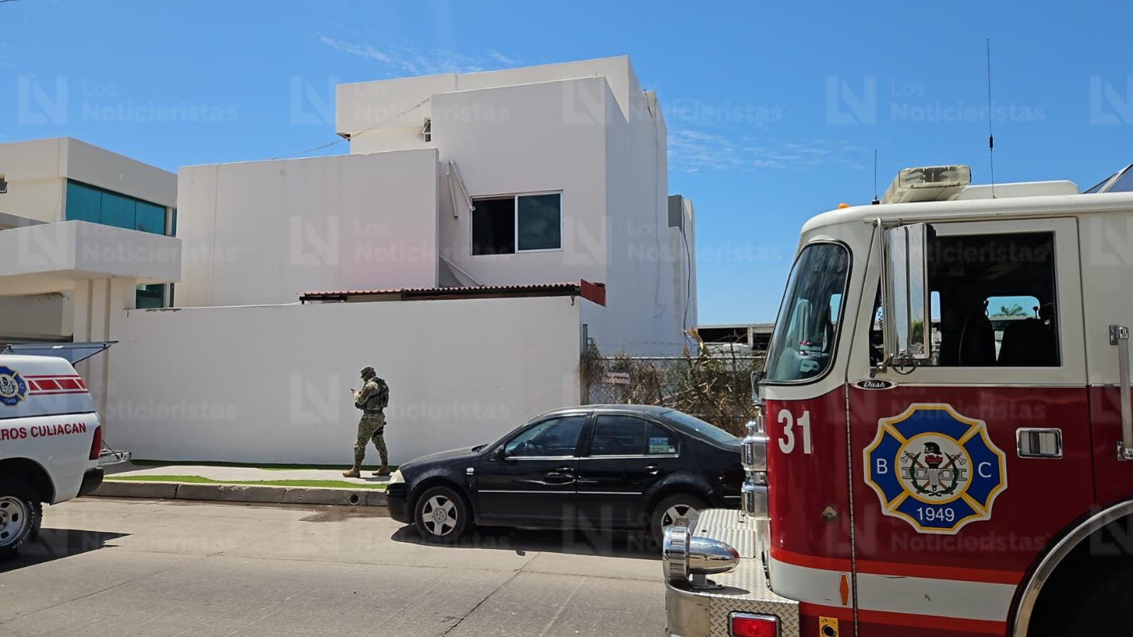 Incendio en residencia del sector Congreso del Estado