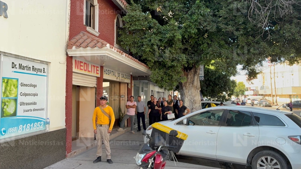 Incendio en restaurante V de Vaca en Los Mochis