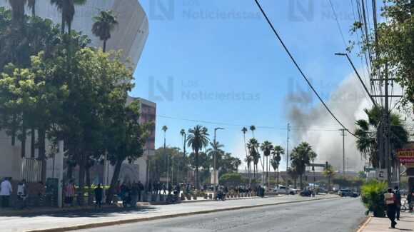 Preliminar: hay 4 cuerpos tras el fatal incendio en Plaza Fiesta en Los Mochis, confirma vicefiscal