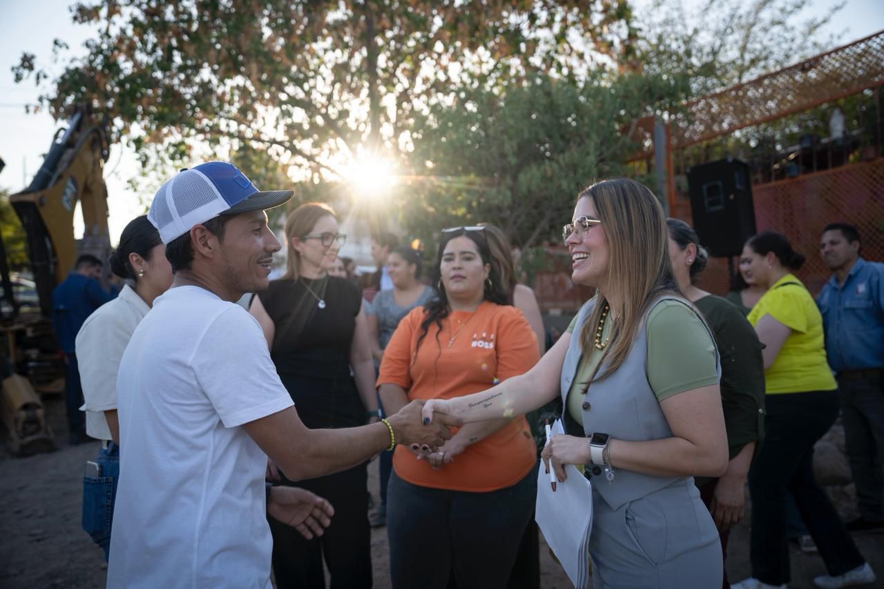 Inicia la pavimentación de dos calles en la Col. Domingo Rubí, en Culiacán